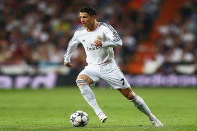 kaiyun网站-接力前两棒中国领先 美澳后程反超，接力中国队