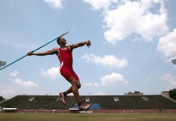 NBA总决赛G6：掘金客场封王 时隔多年再现“黑六夺冠”剧情